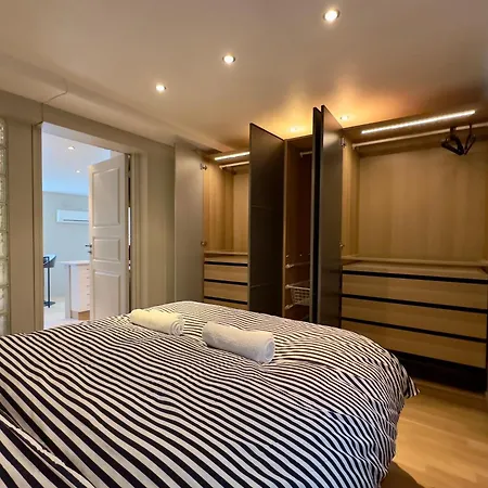 Apartment Cozy Nest- Walking Distance To Center *